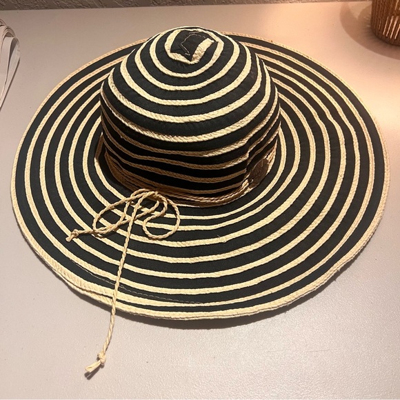 Panama Jack Accessories - Panama Jack Black and Cream Striped Wide Brim Floppy Hat